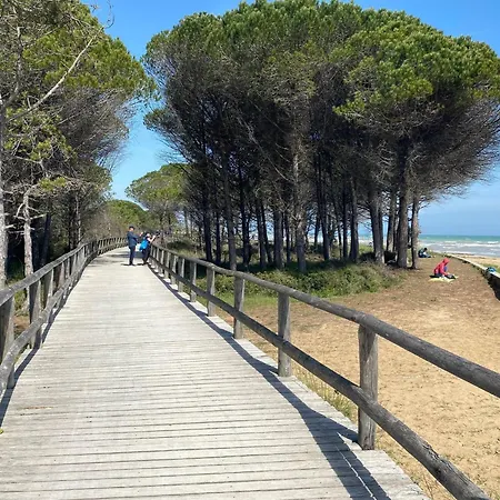 Flat With Parking Only 100m From The Apartmán