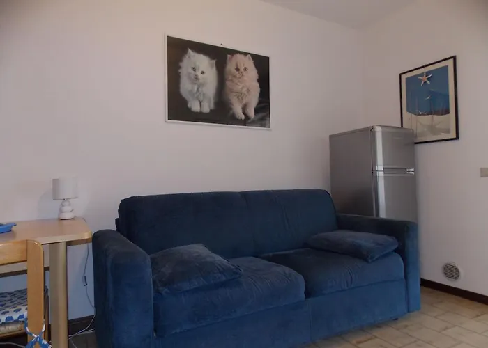 Flat With Parking Only 100m From The * بيبيوني