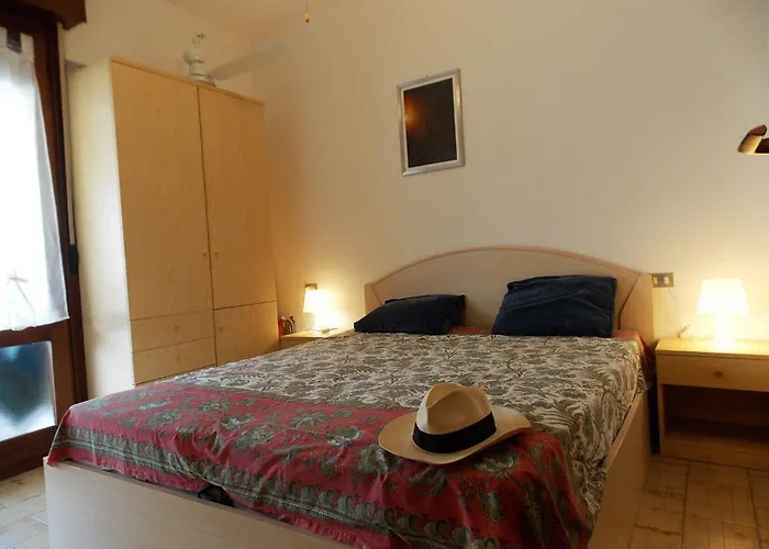 Flat With Parking Only 100m From The